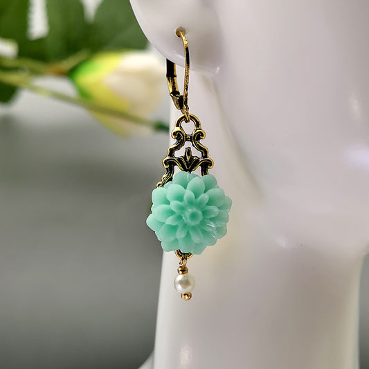 Chalcedony Flower Pearl Earrings