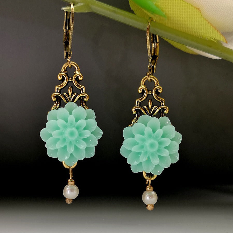 Chalcedony Flower Pearl Earrings